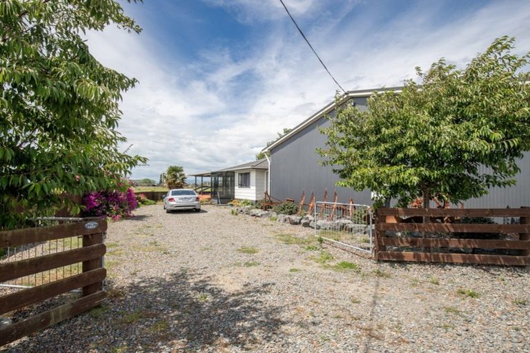 Photo of property in 2 Back Miranda Road, Waitakaruru, Thames, 3576