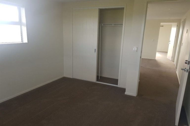 Photo of property in 12 Butler Stoney Crescent, Silverdale, 0932