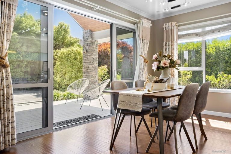 Photo of property in 6 Johnnybro Place, Rototuna North, Hamilton, 3210