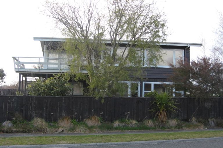 Photo of property in 1 Pokaka Crescent, Wharewaka, Taupo, 3330