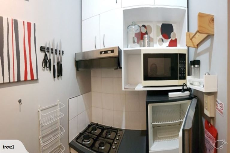 Photo of property in Devonport Apartments, 23/127 Saint Aubyn Street, New Plymouth, 4310