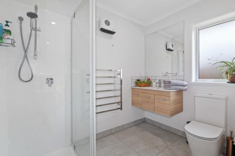 Photo of property in 12 Whatumairangi Way, Owhata, Rotorua, 3010