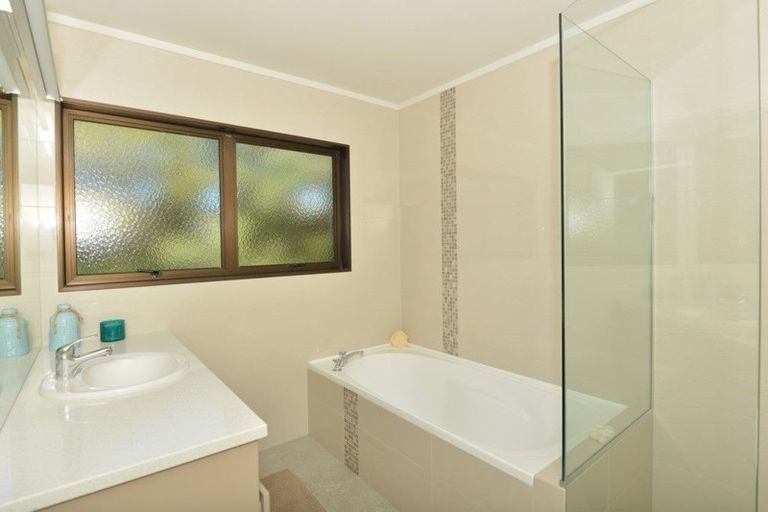 Photo of property in 108 Manganese Point Road, Tamaterau, Whangarei, 0174