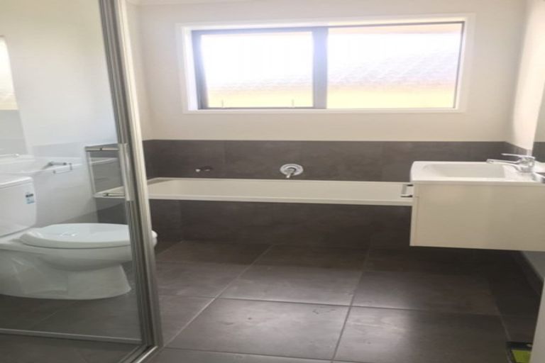 Photo of property in 18 Rainsford Road, Pukekohe, 2120