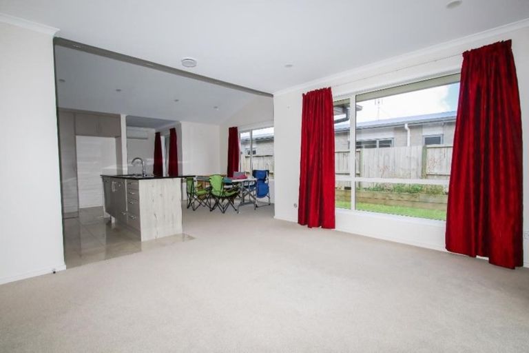 Photo of property in 14 Teatree Close, Huntington, Hamilton, 3210