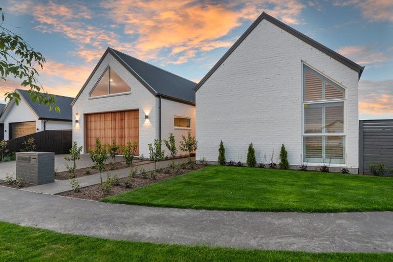 Photo of property in 36 Timara Crescent, Marshland, Christchurch, 8083