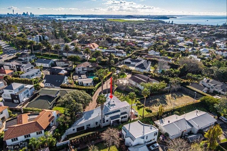 Photo of property in 188 Kohimarama Road, Kohimarama, Auckland, 1071