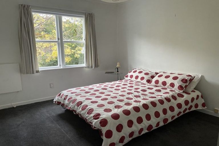 Photo of property in 40 Silverstream Road, Crofton Downs, Wellington, 6035