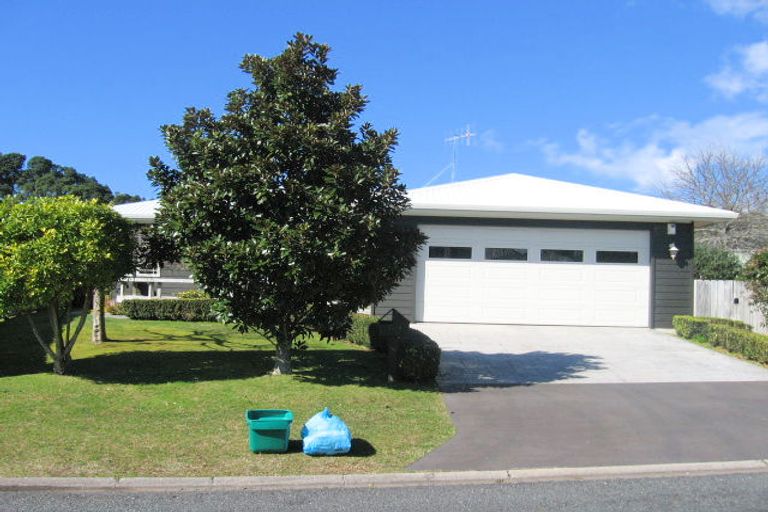 Photo of property in 117 Moana Anu Anu Avenue, Whangamata, 3620