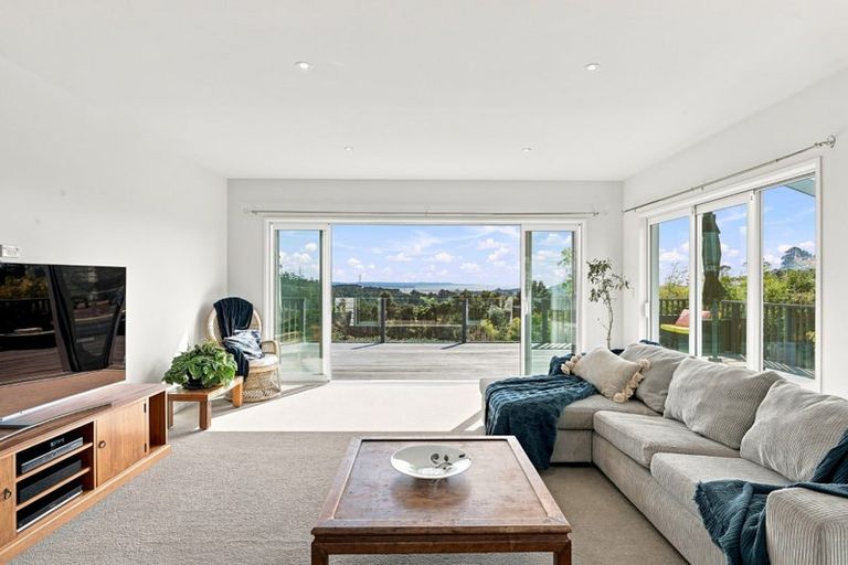 Photo of property in 136 Pinchgut Road, Kaukapakapa, 0873