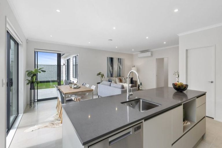 Photo of property in 46 Nganui Avenue, Takanini, 2112