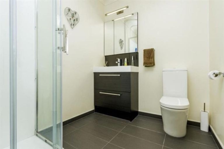 Photo of property in 45 Te Wharau Drive, Greenhithe, Auckland, 0632