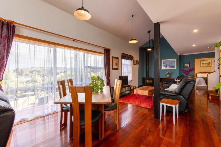 Photo of property in 77 Mclean Street, Woodville, 4920