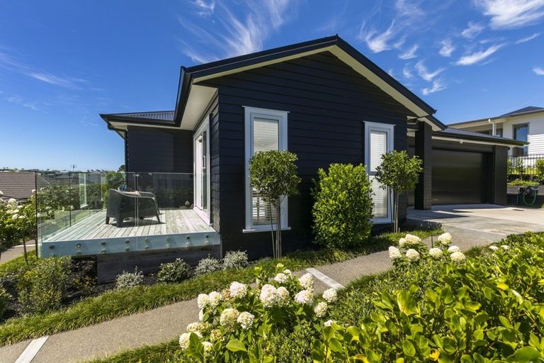 Photo of property in 97 Pinecrest Drive, Gulf Harbour, Whangaparaoa, 0930
