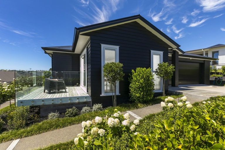 Photo of property in 97 Pinecrest Drive, Gulf Harbour, Whangaparaoa, 0930