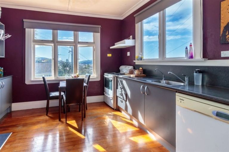 Photo of property in 33 Forfar Street, Clyde Hill, Dunedin, 9011