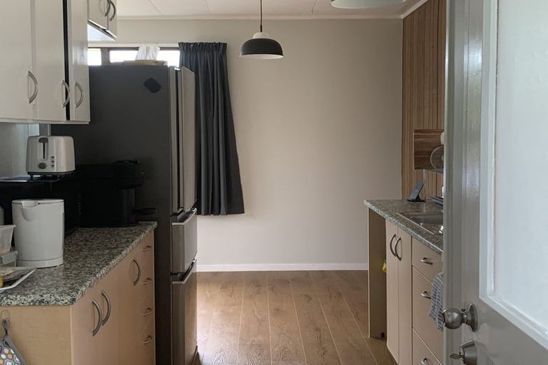 Photo of property in 1/20 Delshaw Avenue, Stanmore Bay, Whangaparaoa, 0932