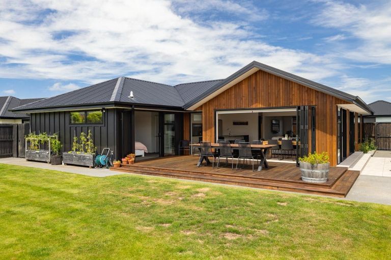 Photo of property in 8 Roys Street, Marshland, Christchurch, 8083