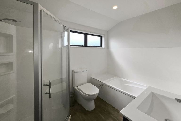 Photo of property in 55a Larnoch Road, Henderson, Auckland, 0610