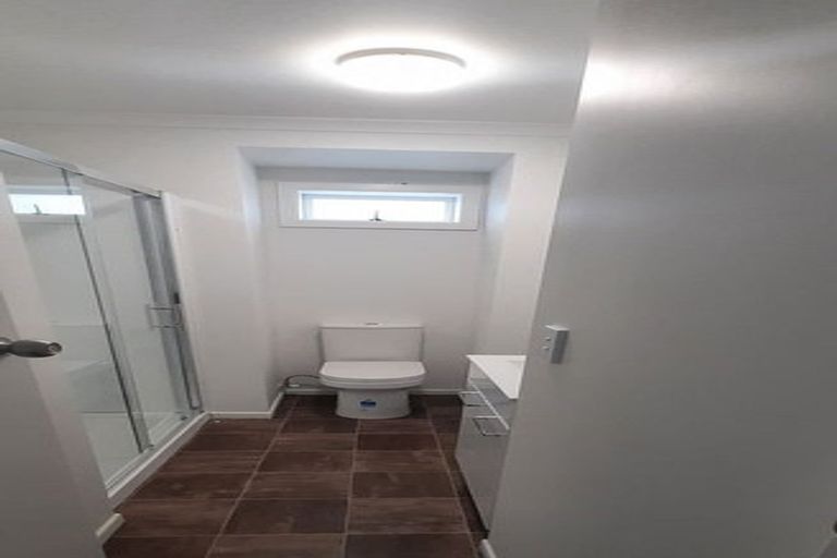 Photo of property in 31 Clifford Road, Johnsonville, Wellington, 6037