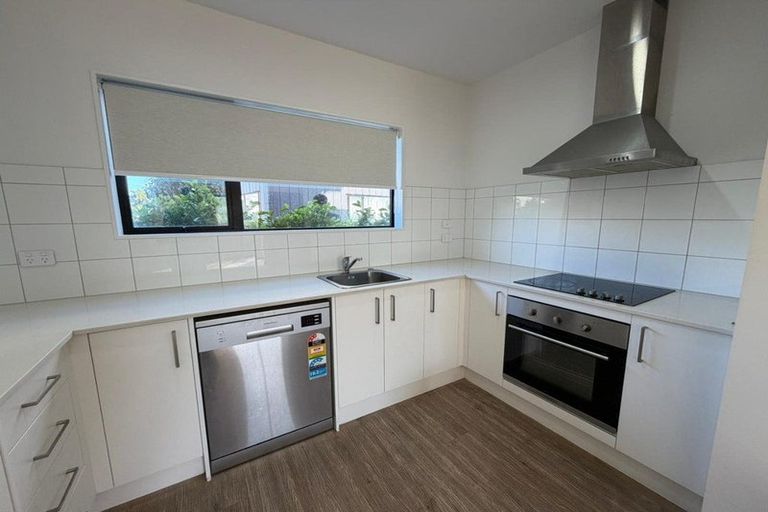 Photo of property in 39 Eileen Newey Place, Henderson, Auckland, 0612