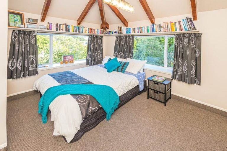 Photo of property in 2 Burtts Road, Durie Hill, Whanganui, 4500