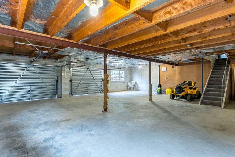 Photo of property in 5 Hayes Street, Waimate, 7924