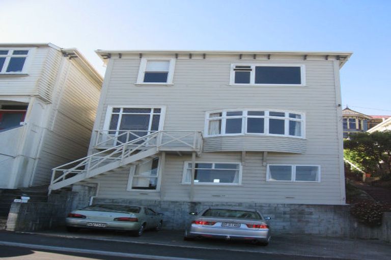 Photo of property in 46 Hawker Street, Mount Victoria, Wellington, 6011