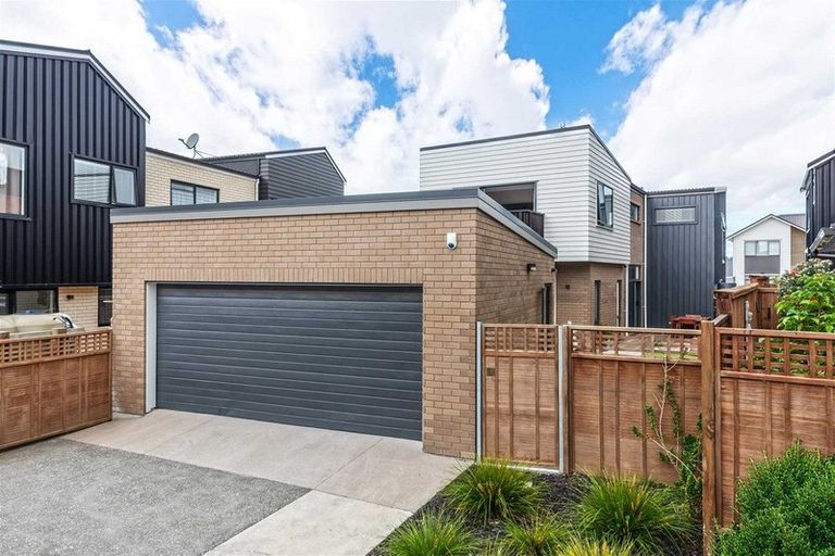 Photo of property in 21 Mapou Road, Hobsonville, Auckland, 0616