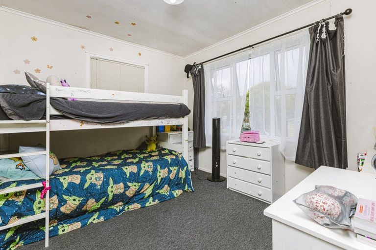 Photo of property in 5 Clendon Avenue, Papatoetoe, Auckland, 2025