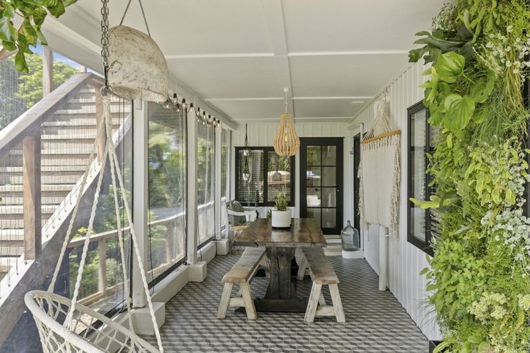 Photo of property in 85 Maungaraki Road, Korokoro, Lower Hutt, 5012