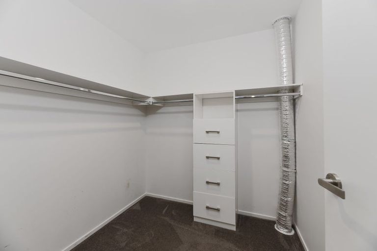 Photo of property in 18b Riverpark Crescent, Henderson, Auckland, 0610