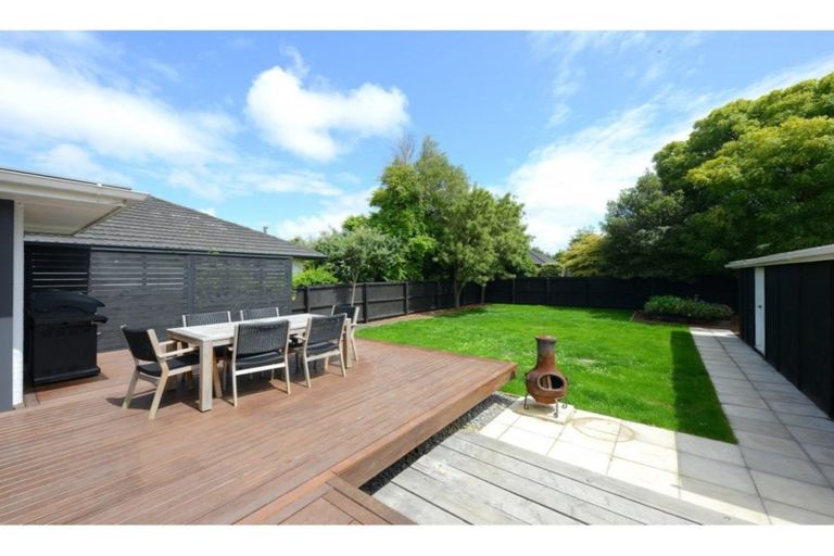 Photo of property in 13 Wallace Street, Bryndwr, Christchurch, 8053