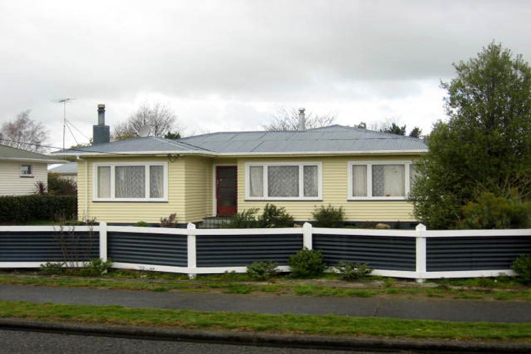 Photo of property in 37 Taverner Street, Carterton, 5713