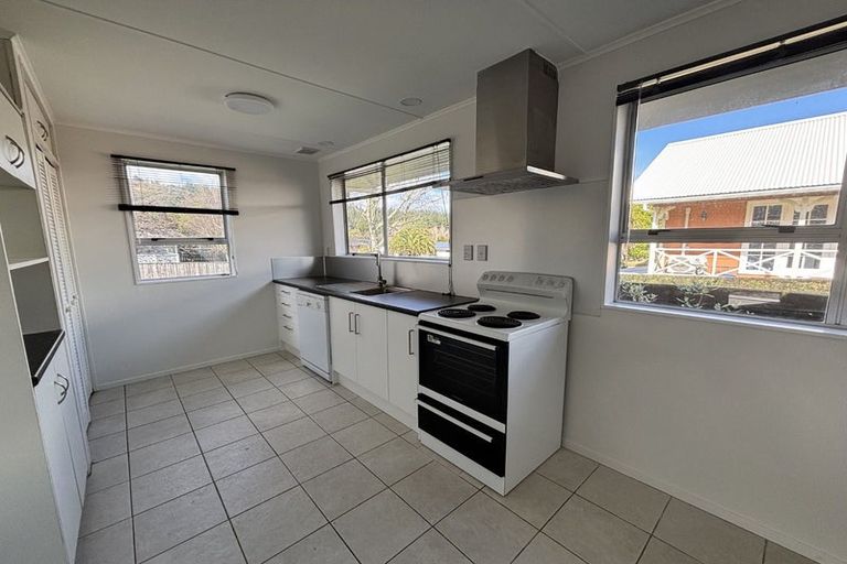 Photo of property in 91 Norana Road, Timberlea, Upper Hutt, 5018