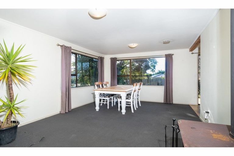 Photo of property in 4 Kellett Road, Ranui, Auckland, 0612