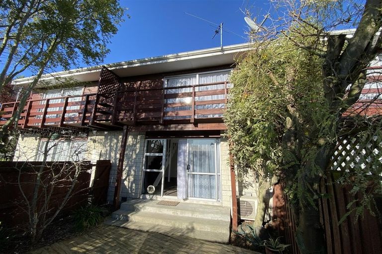 Photo of property in 2/14 Frederick Street, Waltham, Christchurch, 8011