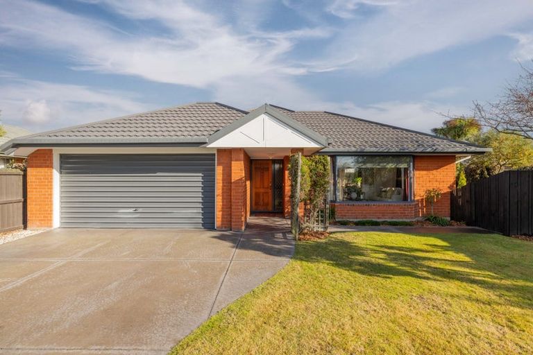 Photo of property in 8 Mull Place, Broomfield, Christchurch, 8042