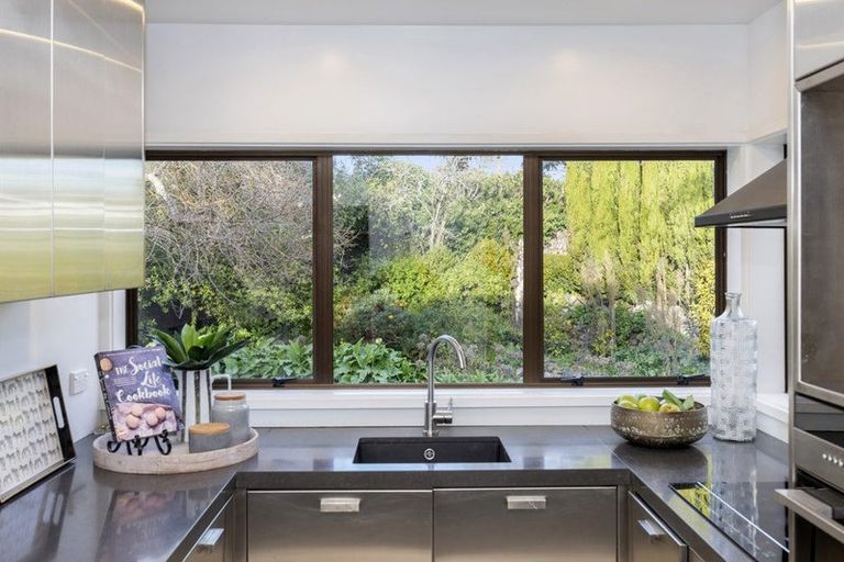 Photo of property in 14a Glandovey Road, Fendalton, Christchurch, 8052