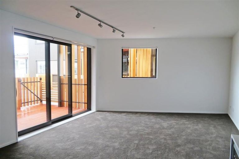 Photo of property in The Firemans Apartments, 114/321 Jackson Street, Petone, Lower Hutt, 5012