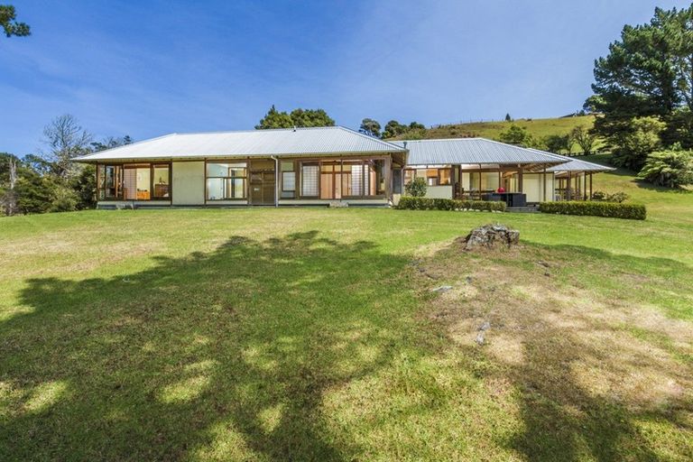 Photo of property in 106 Vaughans Road, Long Bay, Albany, 0792