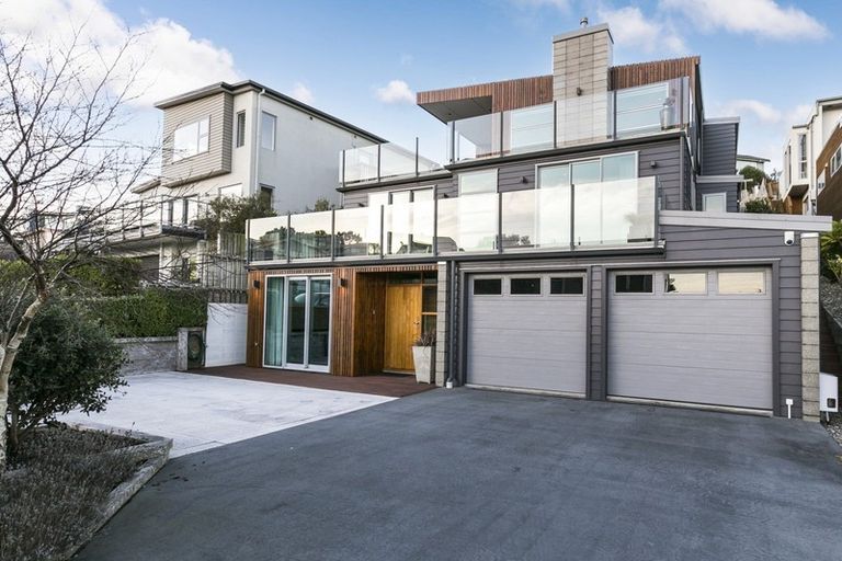 Photo of property in 7 Lakshmi Place, Khandallah, Wellington, 6035