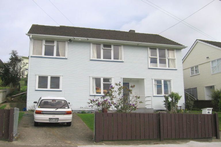 Photo of property in 57 Davidson Crescent, Tawa, Wellington, 5028