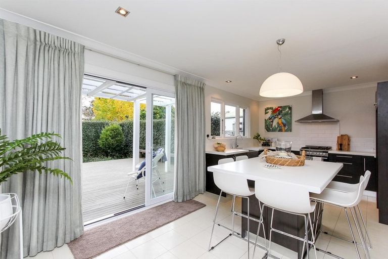 Photo of property in 293a Carrington Street, Vogeltown, New Plymouth, 4310
