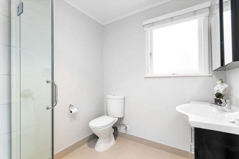 Photo of property in 1 Japonica Drive, Beach Haven, Auckland, 0626