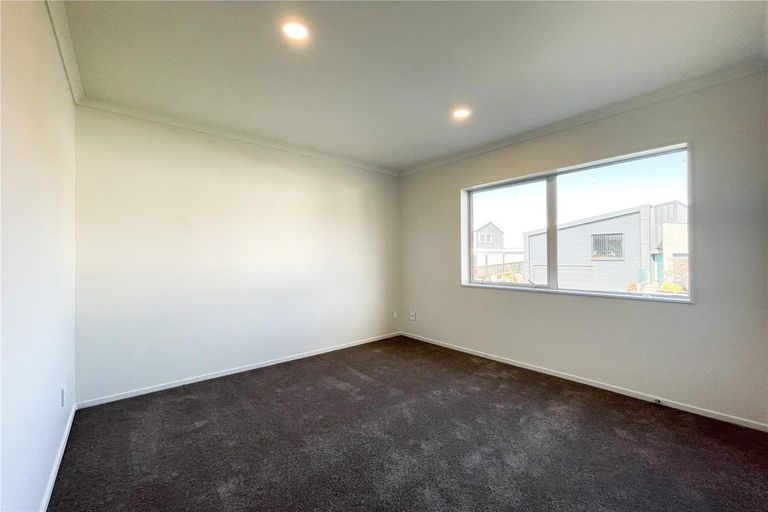 Photo of property in 6 Sai Ridge Close, Pukekohe, 2120
