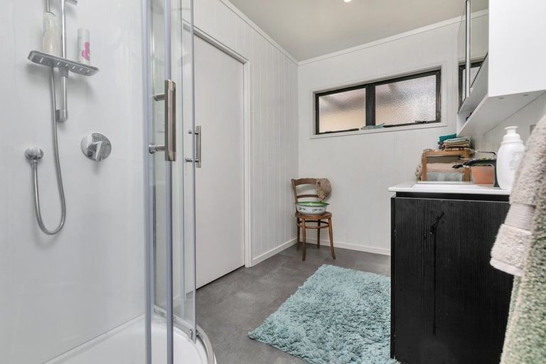 Photo of property in 75 Pipitiwai Drive, Helensville, Kaukapakapa, 0871