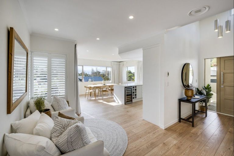 Photo of property in 6 Burbury Ridge, Havelock North, 4130