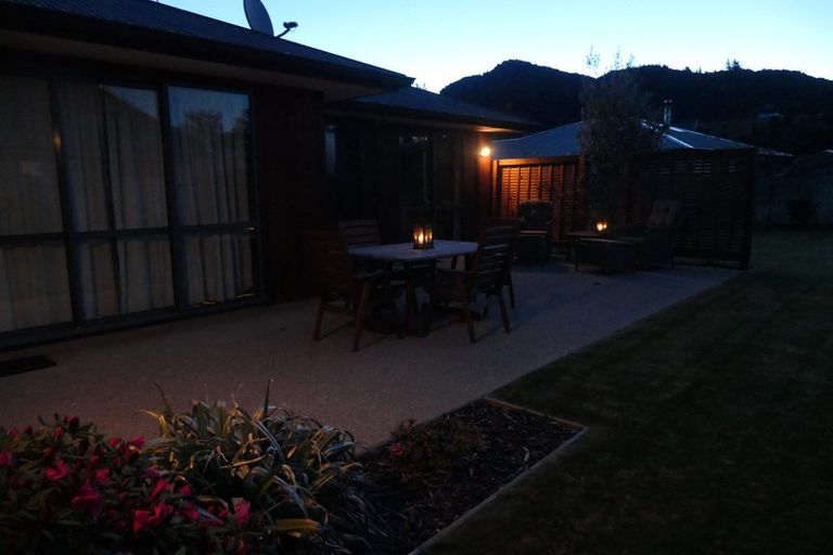 Photo of property in 6 Sherwin Avenue, Albert Town, Wanaka, 9305