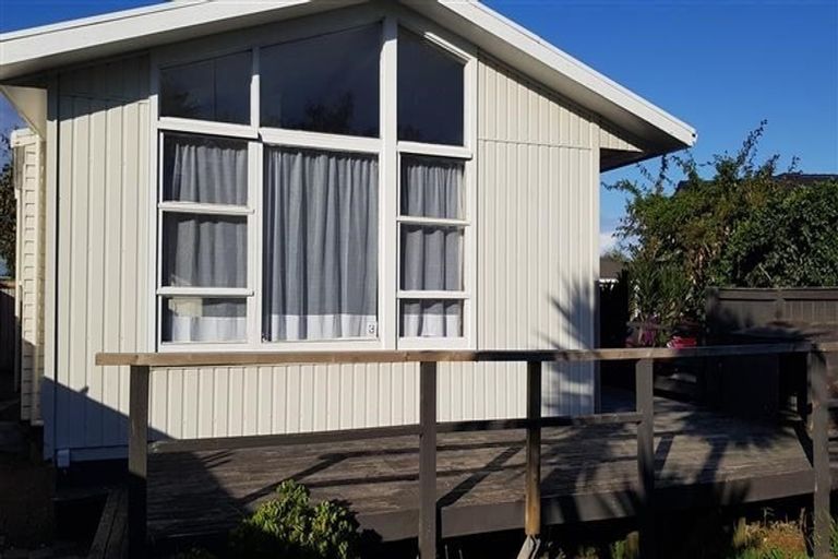 Photo of property in 24 Bedlington Avenue, Manurewa, Auckland, 2102